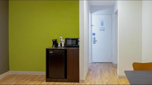 Springdale Hotel | Welcome Suites Springdale