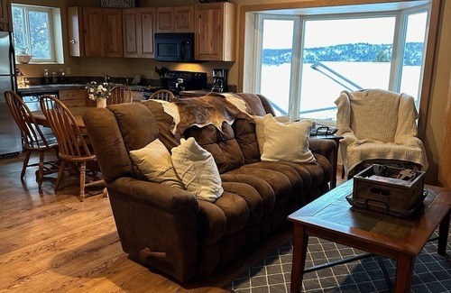 White Sulphur Springs House | Welcome to our Mountain Lake Getaway