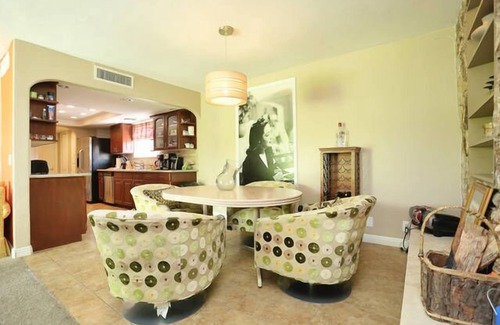 Paradise House | Welcome To Alicia Alibi