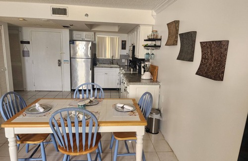 Hudson Condo | Welcome to Barbie's Beach House