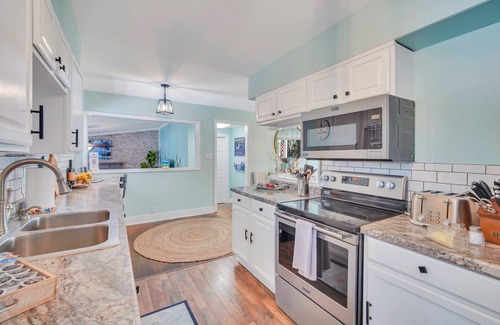 Port Royal House | Welcome to Camellia's place, Family friendly