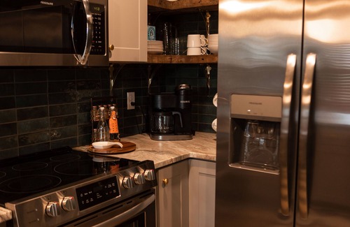 Downtown Kenosha Apartment | Welcome to Captain’s Quarters