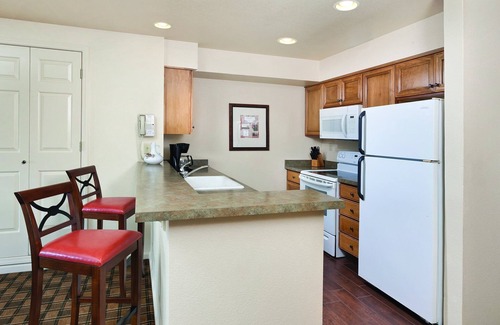 Nice Resort | Welcome to Clear Lake!