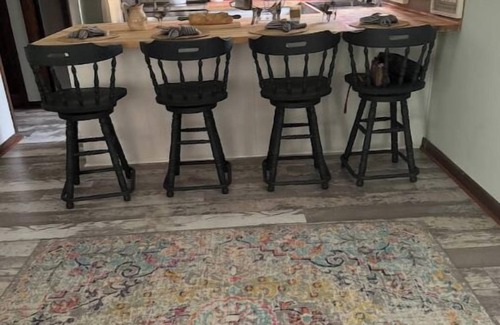 Interlachen House | Welcome to Dock Holiday!