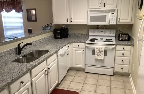 Pawleys Island Villa | WELCOME TO HAMMOCK HEAVENn First Floor- Easy Access