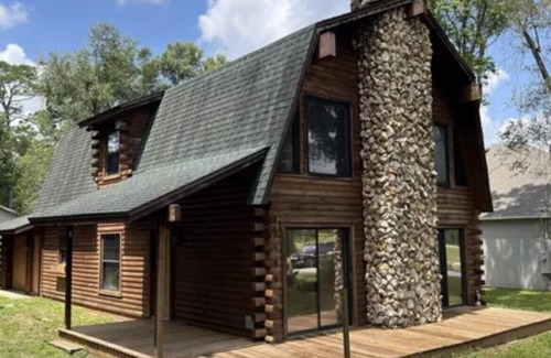Mount Plymouth Cabin | Welcome To Orlando's Chic Cabin! KING BED, FIREPLACE, SAUNA, HOT TUB, GAMES
