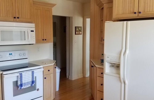 Algoma House | Welcome to Our Lakeview Haven: A Spacious Family Retreat in Algoma, Wisconsin