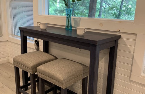 Sunset Cove Apartment | Welcome to Our Little Slice of Heaven on the Lake!