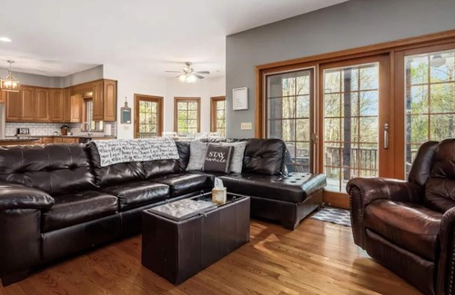 Cambridge House | Welcome to our Secluded Retreat Home, near Salt Fork State Park, Cambridge, Ohio