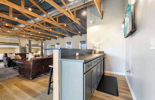 Sedalia House | Welcome to The Bunk House — Your Private Getaway Between Murray & Mayfield!