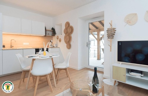 La Cote-Saint-Andre House | Welcome to the" Domaine des étoiles" Enjoy a moment of escape and fun!
