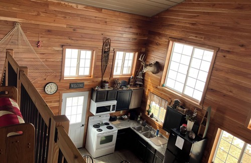 Vernon County Cabin | Welcome to The Fox Farm cabin