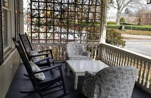 Newnan House | Welcome to The Front Porch, where memories are made.