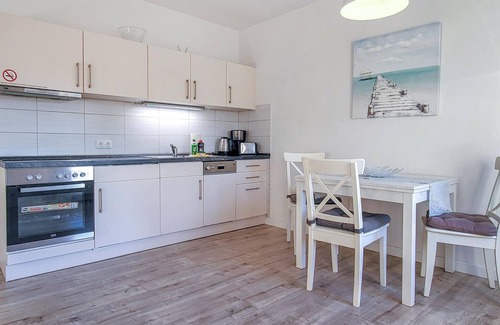 Behnkendorf Apartment | Welcome to the inviting vacation apartment Pennemünde.