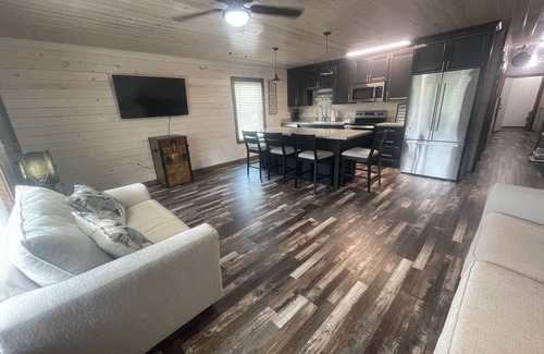 Ono Island House | Welcome to the Nautical Nook. A cozy 1Bd 1Ba home near Beaches and NAS.