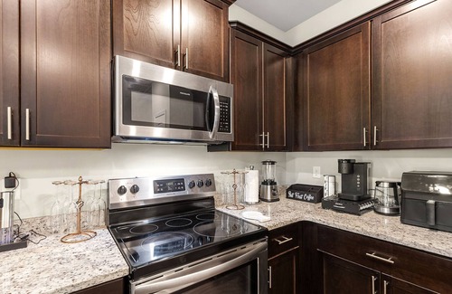 Morrow House | Welcome to The Palace