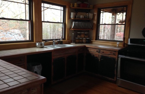 Union Mills House | Welcome to the "Refuge"! .relax, explore, your home away from home!