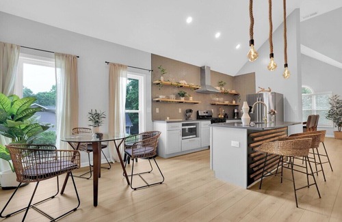 Rex House | Welcome to the Urban Jungle