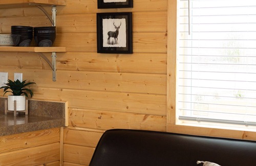 Rexburg Cabin | Welcome to Tiny Home Luxury! Fully Stocked - Sleeps 8