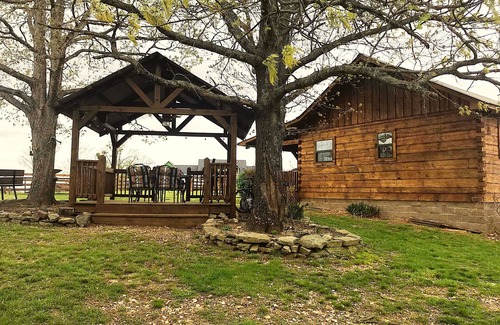 Marshall Cabin | Welcome to Victory Ranch cabin