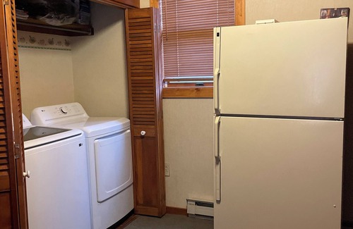 McClellandtown House | Welcome to Watson's Woodland Manor-a charming 1825 historic home nestled in the heart of Deer Creek Winery. This spacious retreat sleeps up to 12 guests, making it perfect for families, friend groups, wedding parties, or reunions. 3 bedroo