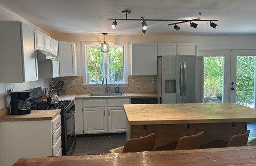 Oxford House | Welcome to your 4 season oasis in Oxford Maine