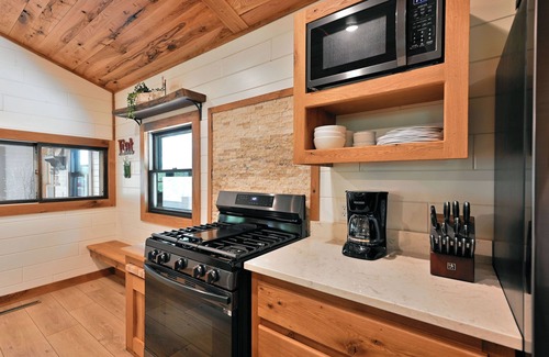 Spooner Cabin | Welcome to Your Lakeside Escape at Sunsets on Sunfish