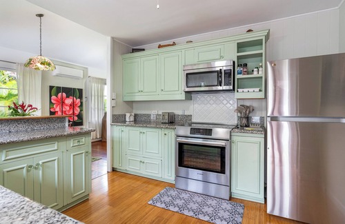 Waimanalo House | Welcome to your Waimanalo retreat! Steps from one of Oahu's most stunning, uncrowded beaches