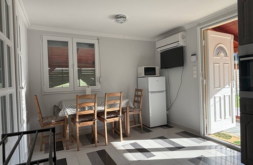 Szolnok Apartment | Welcoming 2-bedroom apartment with AC in Szolnok
