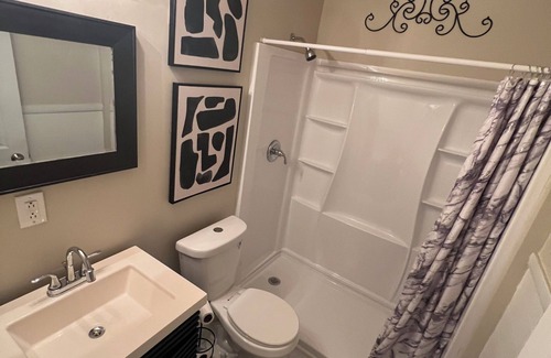 Harvey House | Welcoming 2-bedroom house in Harvey