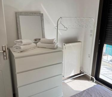 Igoumenitsa House | Welcoming 3 Bedroom Home in Perdika, Thesprotias