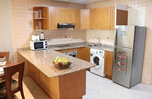 Al Mankhool Apartment | Well Designed 1Br Apt Near Dubai Frame