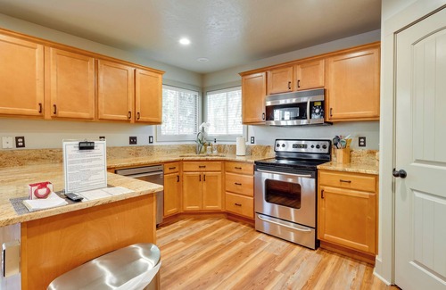 West Valley House | West Boise Vacation Rental ~ 7 Mi to Downtown!