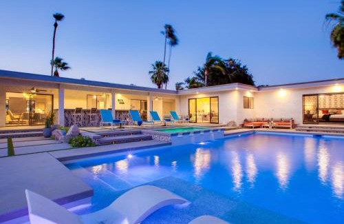 El Mirador House | West Elm Pool House 2018