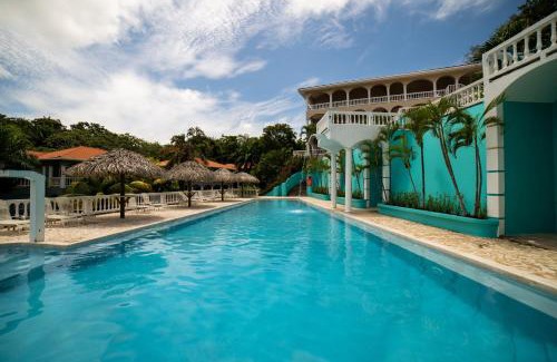West End Hotel | West End Dive Resort