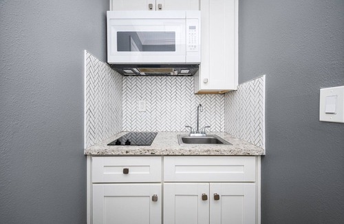 Newport Beach Apartment | West Oceanfront Oasis All Units