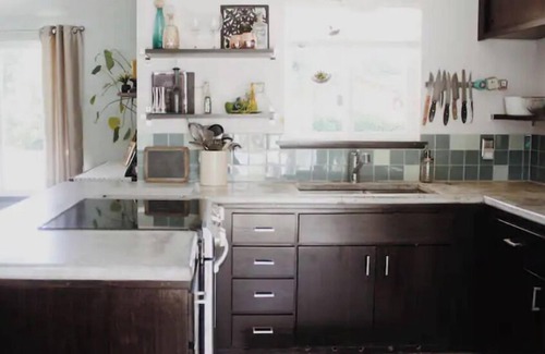 Chico House | West Park House | Relaxing Park Life