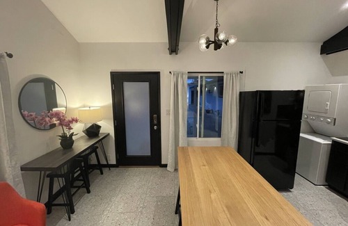 Sunset Cottage | West Redding mid-century style guest house