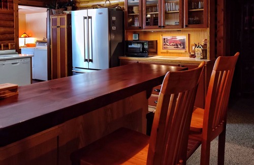 West Yellowstone Cabin | West Yellowstone Lodging - Two Feathers Cabin, the adventure begins here!