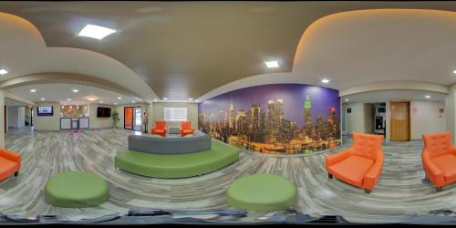 Centerville Hotel | Westbridge Inn and Suites