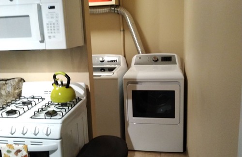 Oroville House | Western Theme with complimentary bottle of wine