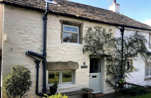 Fourstones Near Bentham House | Westside Cottage, Newby, Clapham, Yorkshire Dales National Park, Famous Three Peaks, Near The Lake District, Pets are Welcome