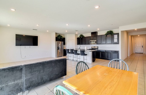 Manteca House | WFH-Friendly Getaway w/Yard in Manteca!