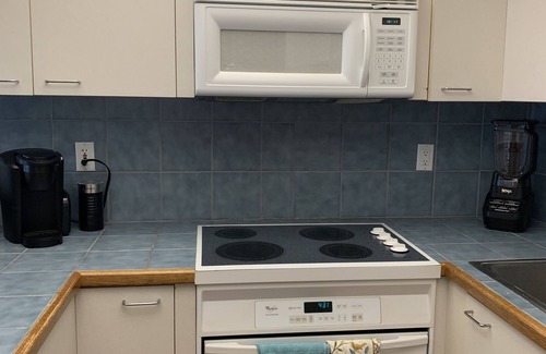 Kaanapali Apartment | Whaler Tower II - 1 Bedroom Condo with Beautiful Ocean View