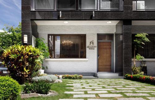 Hualien City Centre House | When Happiness Knock your Door