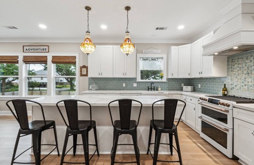 Long Beach House | Where the pool meets the Gulf - Your Coastal Escape Awaits