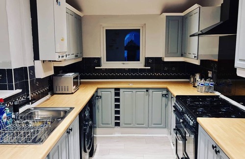 Ipswich House | Wherstead Rd Ipswich, a property