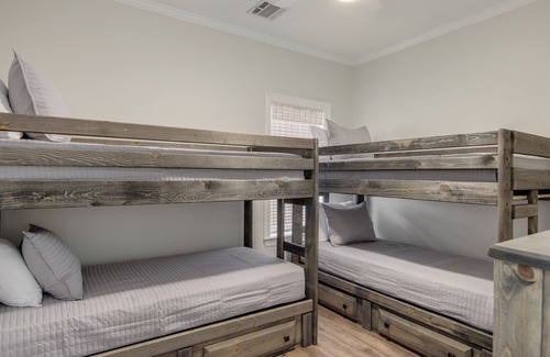 Milton House | Whether you need a quick weekend getaway or an extended stay, this home is you.