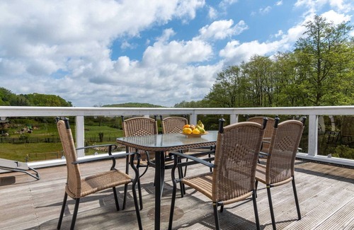 Buschvitz Apartment | Whg 3 Falkenturm - Holiday home Am Boddenufer Buschvitz