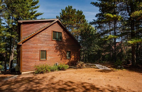 Wild Rose House | Whispering Pines